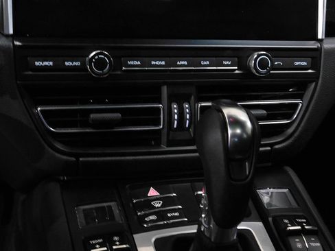 Used 2021 Porsche Macan GTS AWD/4WD image 49