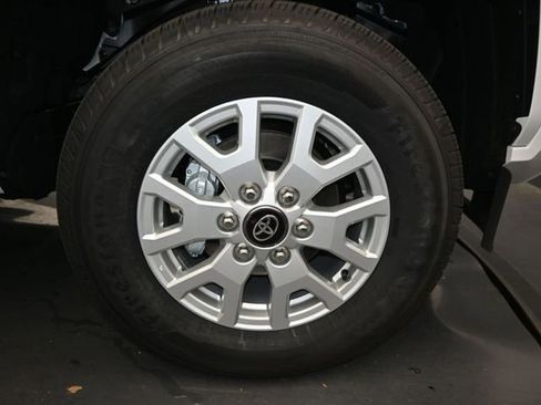 New 2026 Toyota Tacoma SR5 AWD/4WD image 16