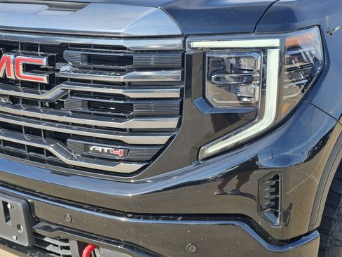 Used 2023 GMC Sierra 1500 AT4 AWD/4WD image 9