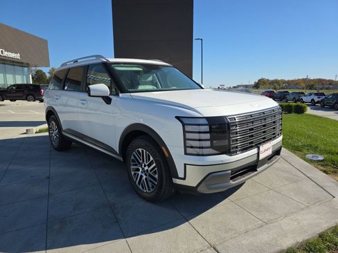 New 2026 Hyundai Palisade SEL image 3