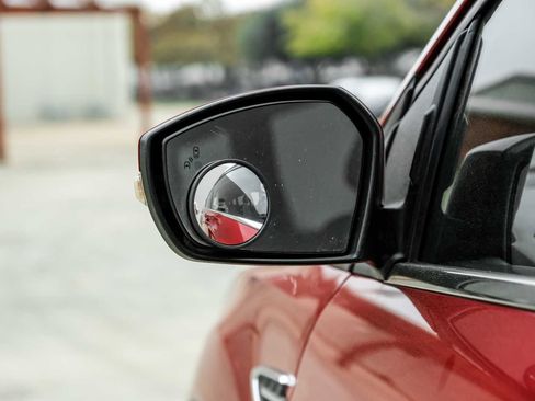 Used 2017 Ford Escape Titanium image 42