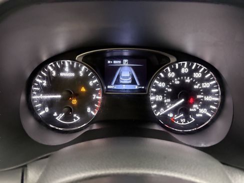 Used 2020 Nissan Pathfinder S image 33