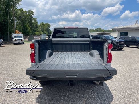 Used 2025 Chevrolet Silverado 2500 Custom w/ Custom Value Package AWD/4WD image 14