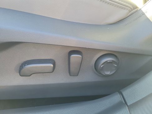 Certified 2025 Subaru Legacy Limited image 20