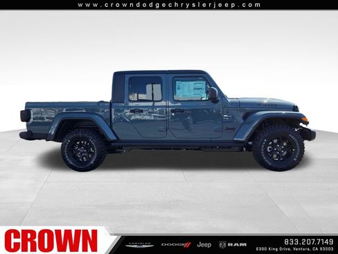 New 2026 Jeep Gladiator Sport AWD/4WD image 4