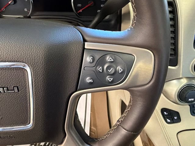 Used 2015 GMC Yukon Denali AWD/4WD image 18
