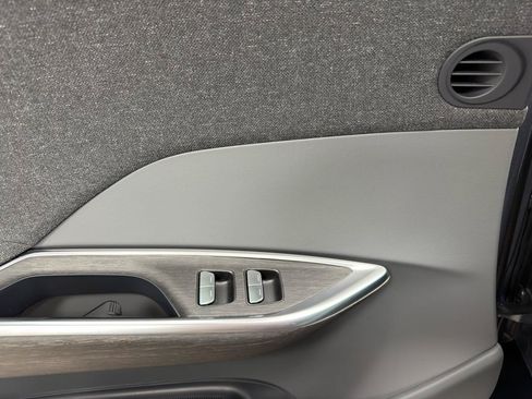 Used 2025 Lucid Air Pure RWD image 15
