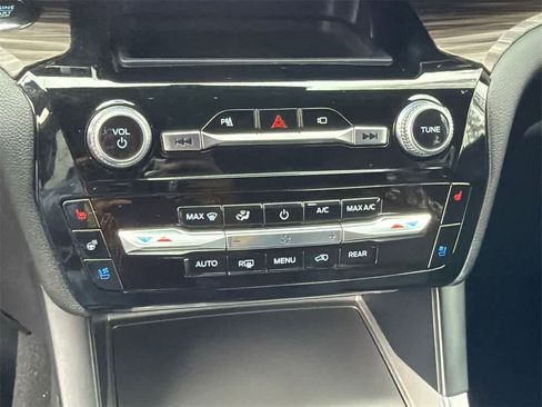 Certified 2023 Ford Explorer Limited image 30
