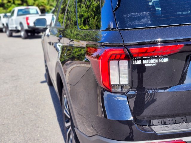 New 2027 Ford Explorer ST-Line w/ Premium Package AWD/4WD image 9