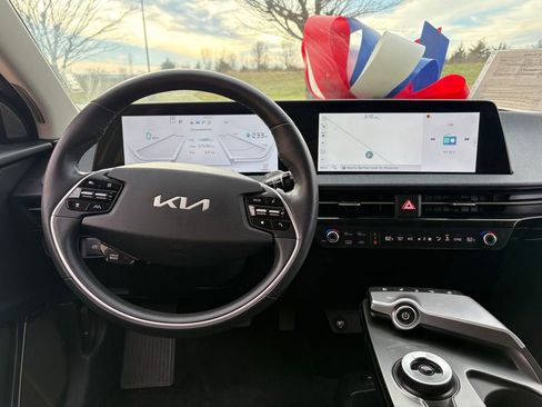 Used 2024 Kia EV6 Wind w/ Wind Technology Package image 18