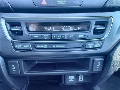 Used 2019 Honda Ridgeline RTL image 17