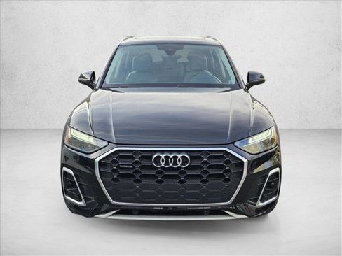 Used 2022 Audi Q5 2.0T Premium w/ Convenience Package image 2