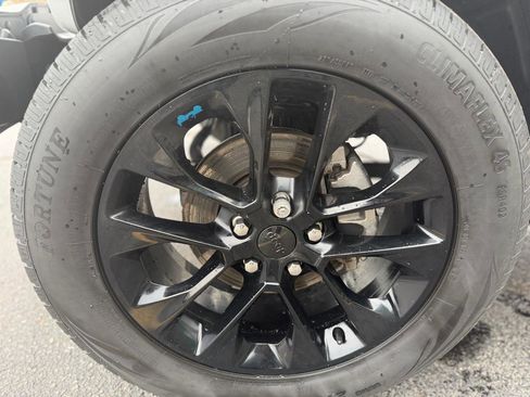 Used 2022 Jeep Wrangler Unlimited Sahara w/ Cold Weather Group image 11