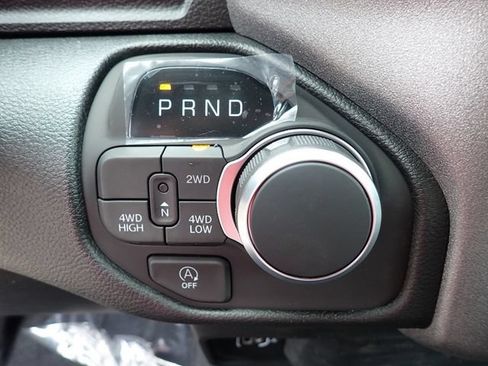 New 2026 RAM 1500 Express AWD/4WD image 20