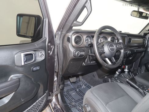 Used 2020 Jeep Wrangler Unlimited Sport S AWD/4WD image 42