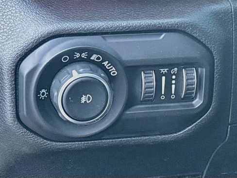 Used 2019 Jeep Wrangler Unlimited Rubicon AWD/4WD image 14