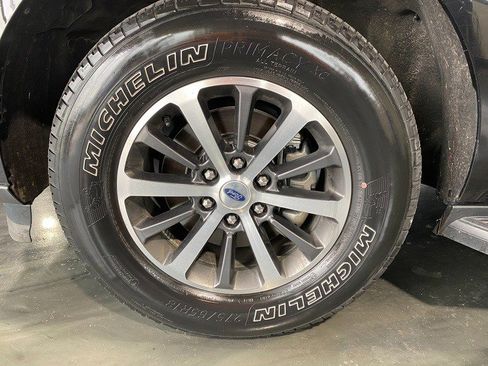 Used 2021 Ford Expedition XLT image 17