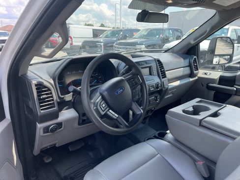 Used 2019 Ford F350 XL w/ Power Equipment Group AWD/4WD image 11