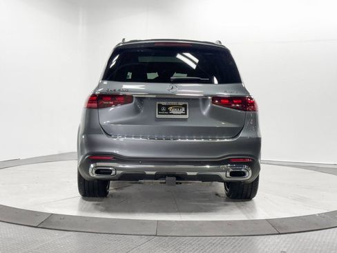 Certified 2025 Mercedes-Benz GLS 450 4MATIC image 31