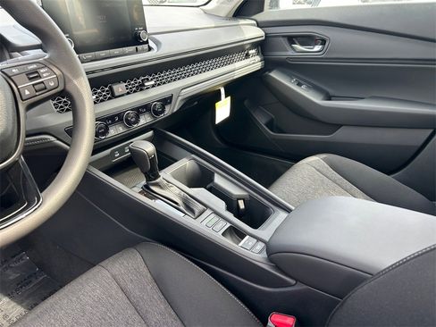 New 2025 Honda Accord SE image 11