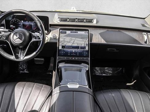 Used 2022 Mercedes-Benz S 500 4MATIC w/ AMG Line Package image 20