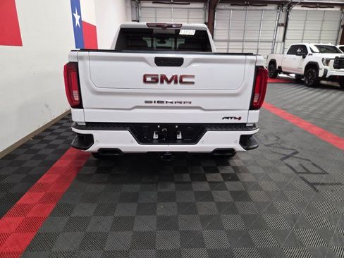 Used 2021 GMC Sierra 1500 AT4 w/ AT4 Premium Package AWD/4WD image 19