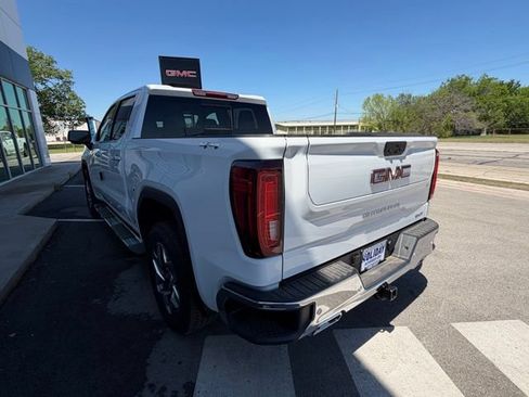 New 2026 GMC Sierra 1500 SLT AWD/4WD image 7