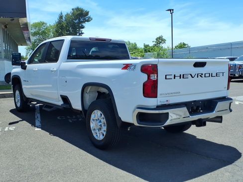 Used 2023 Chevrolet Silverado 2500 LT AWD/4WD image 6