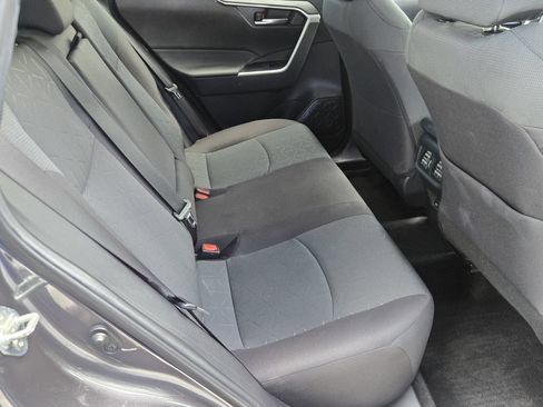 Used 2023 Toyota RAV4 XLE FWD image 17