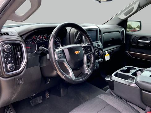 Used 2022 Chevrolet Silverado 1500 LT w/ Z71 Off-Road Package AWD/4WD image 17