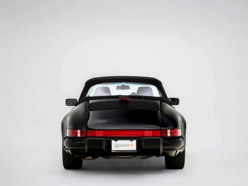 Used 1987 Porsche 911 Carrera RWD image 7