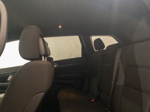 Used 2020 Jeep Grand Cherokee Laredo image 13