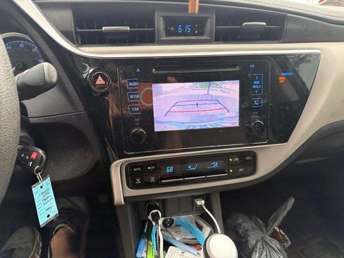 Used 2019 Toyota Corolla LE FWD image 9