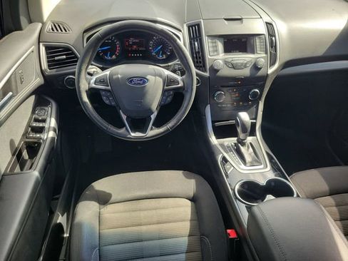 Used 2018 Ford Edge SEL image 11