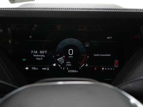 Used 2025 GMC Yukon XL Denali AWD/4WD image 29
