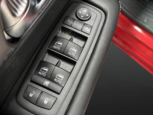 New 2026 Chrysler Pacifica Select image 31