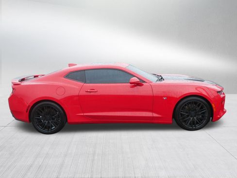 Used 2017 Chevrolet Camaro SS RWD image 5