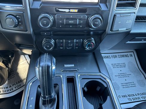 Used 2017 Ford F150 XLT w/ Equipment Group 302A Luxury image 12