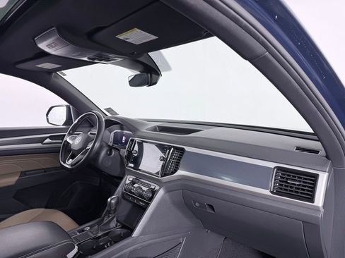 Used 2021 Volkswagen Atlas Cross Sport SEL R-Line image 26