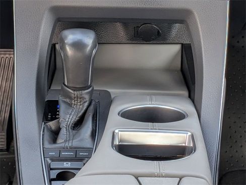 Used 2020 Toyota Avalon Limited image 20