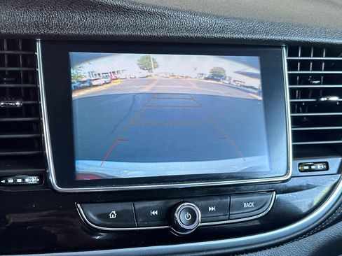 Used 2021 Buick Encore Preferred w/ Safety Package image 21