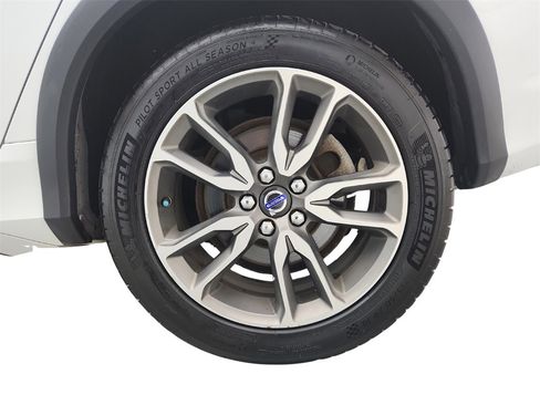 Used 2016 Volvo V60 T5 Cross Country image 38