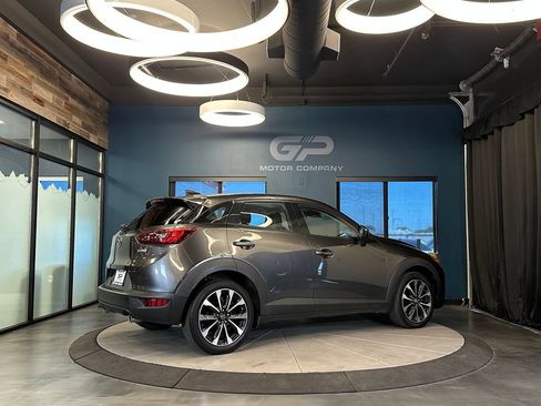 Used 2019 MAZDA CX-3 Touring w/ Preferred Equipment Package AWD/4WD image 3