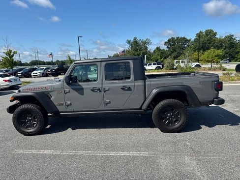 Used 2023 Jeep Gladiator Mojave w/ Cold Weather Group AWD/4WD image 12