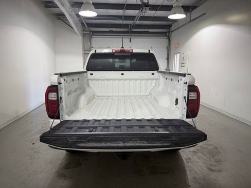 New 2026 GMC Canyon Elevation w/ Convenience Package image 7