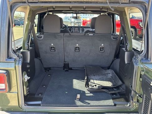 Used 2023 Jeep Wrangler Willys image 23
