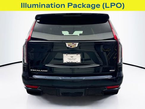 Used 2021 Cadillac Escalade ESV Sport w/ LPO, Illumination Package image 6