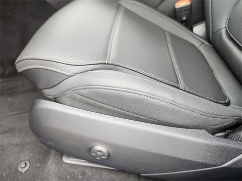 New 2026 Mercedes-Benz GLC 300 4MATIC image 9