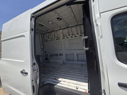 Used 2017 Nissan NV 2500 S w/ Power Basic Package image 10