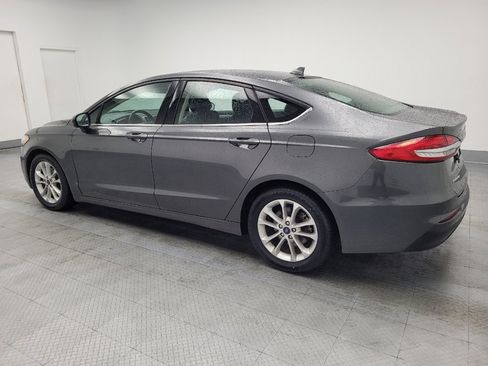 Used 2020 Ford Fusion SE image 3